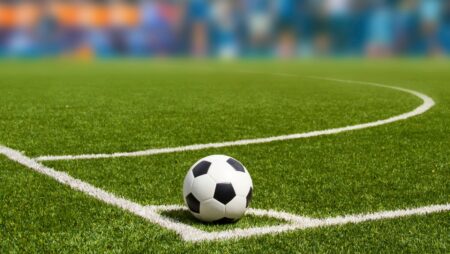 Japans herrlandslag i fotboll mot spaniens herrlandslag i fotboll tidslinje
